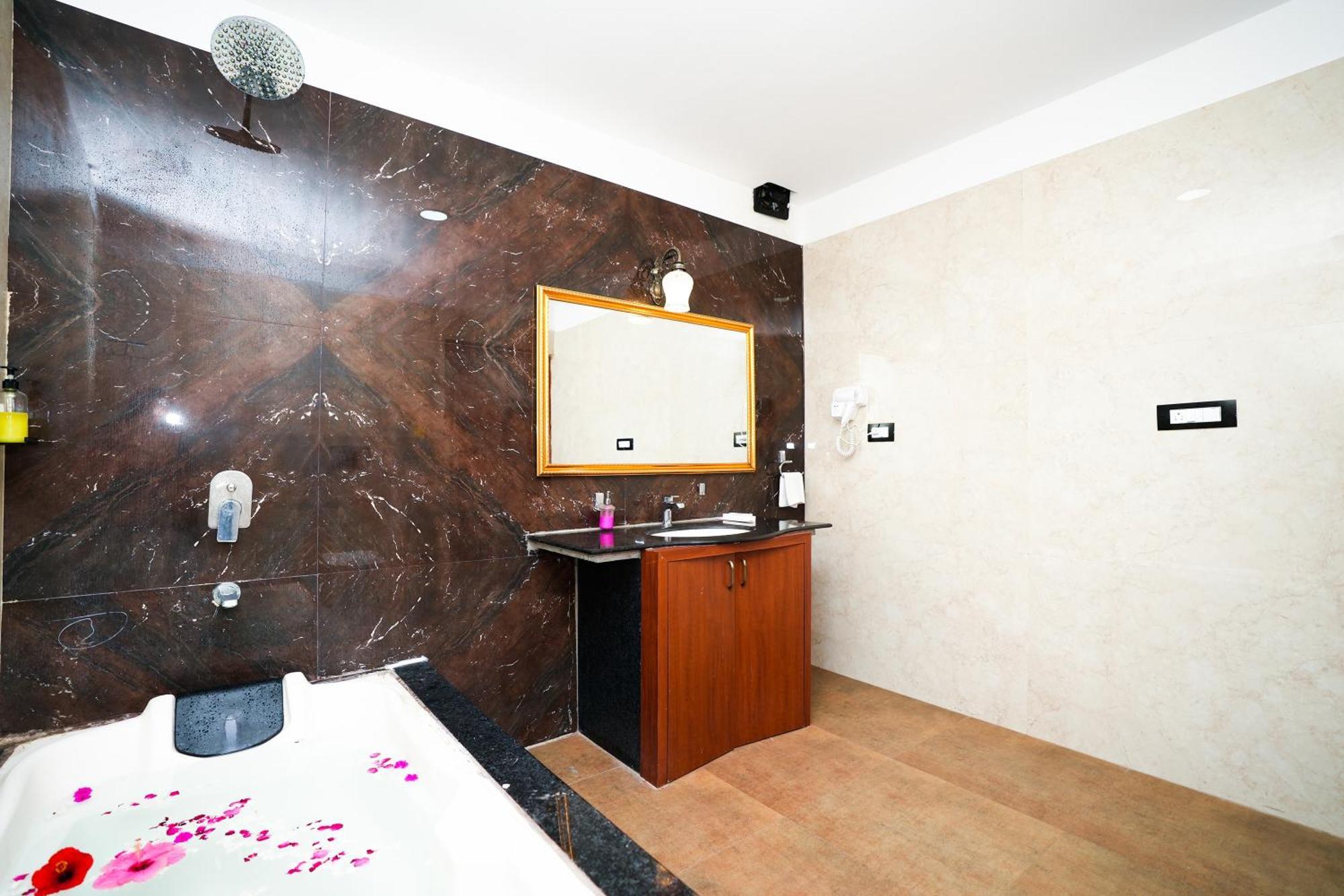 Maangarh Resorts Udaipur Ngoại thất bức ảnh
