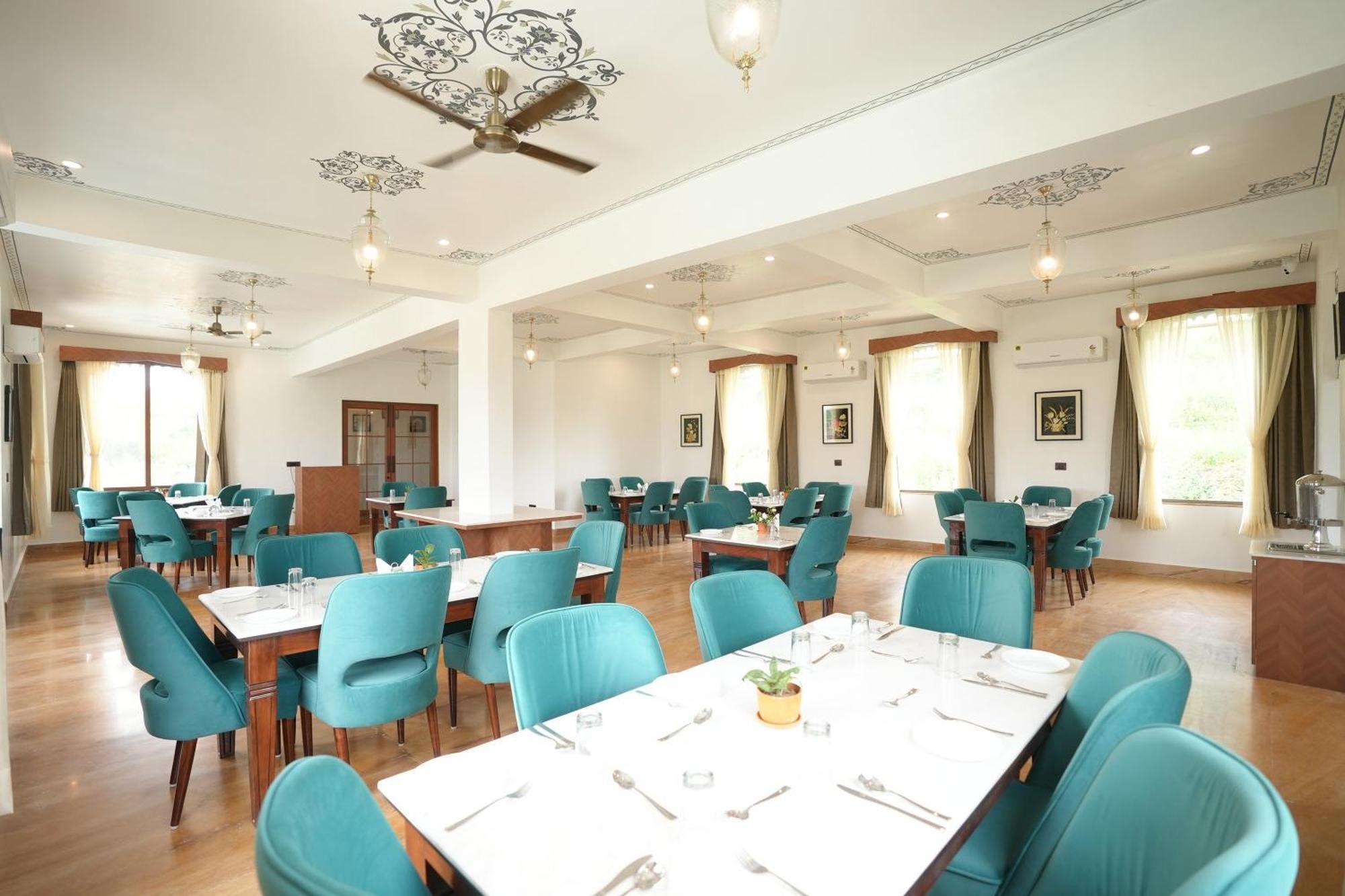 Maangarh Resorts Udaipur Ngoại thất bức ảnh