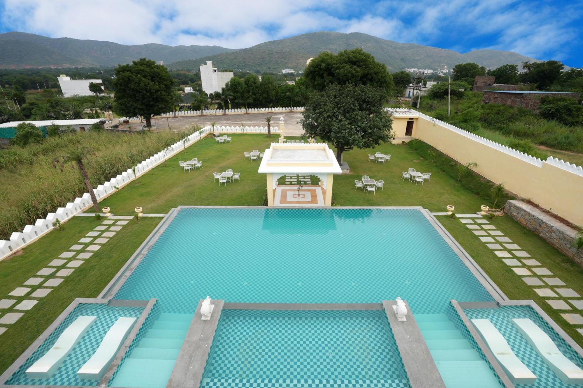 Maangarh Resorts Udaipur Ngoại thất bức ảnh