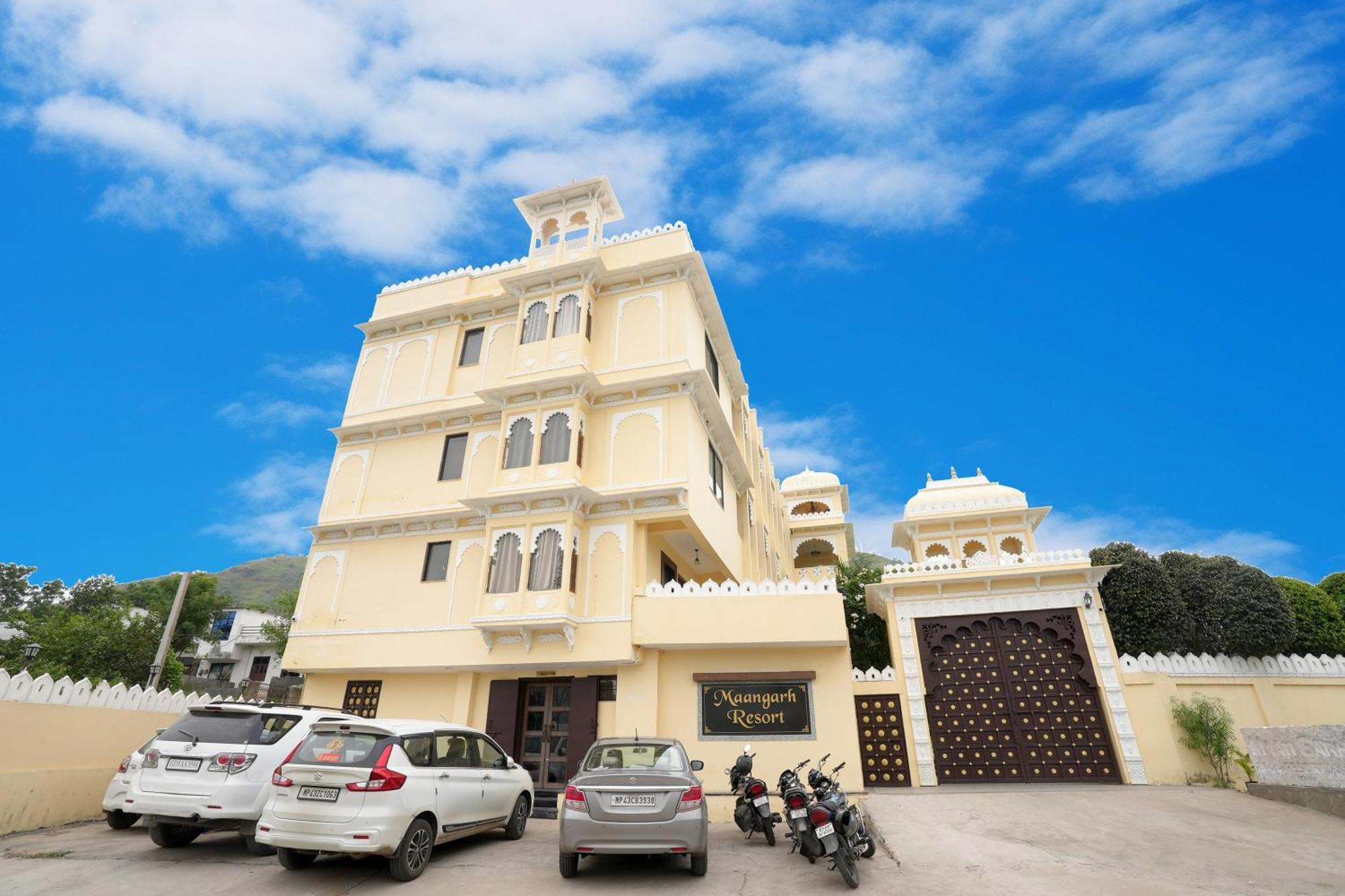 Maangarh Resorts Udaipur Ngoại thất bức ảnh