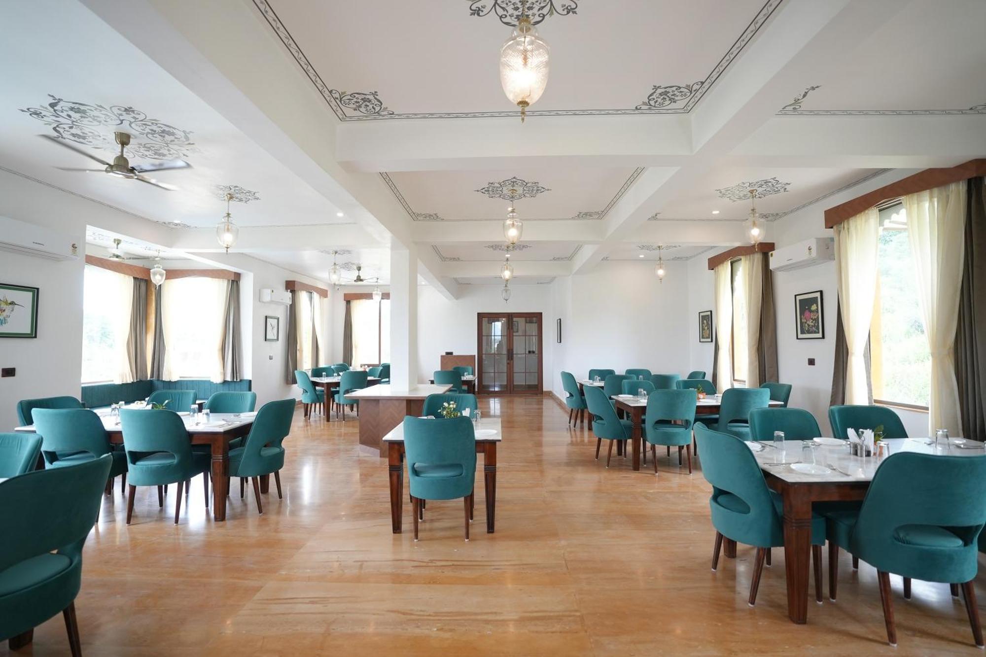 Maangarh Resorts Udaipur Ngoại thất bức ảnh