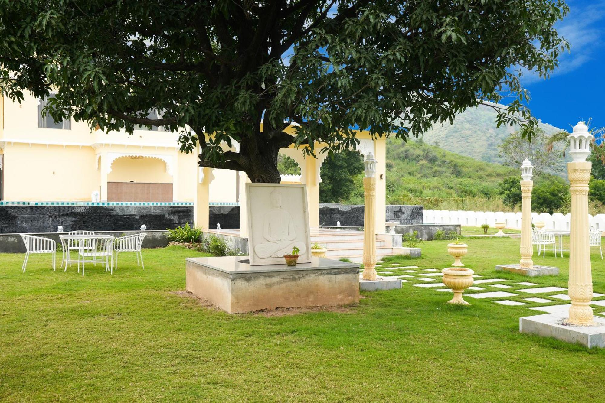 Maangarh Resorts Udaipur Ngoại thất bức ảnh